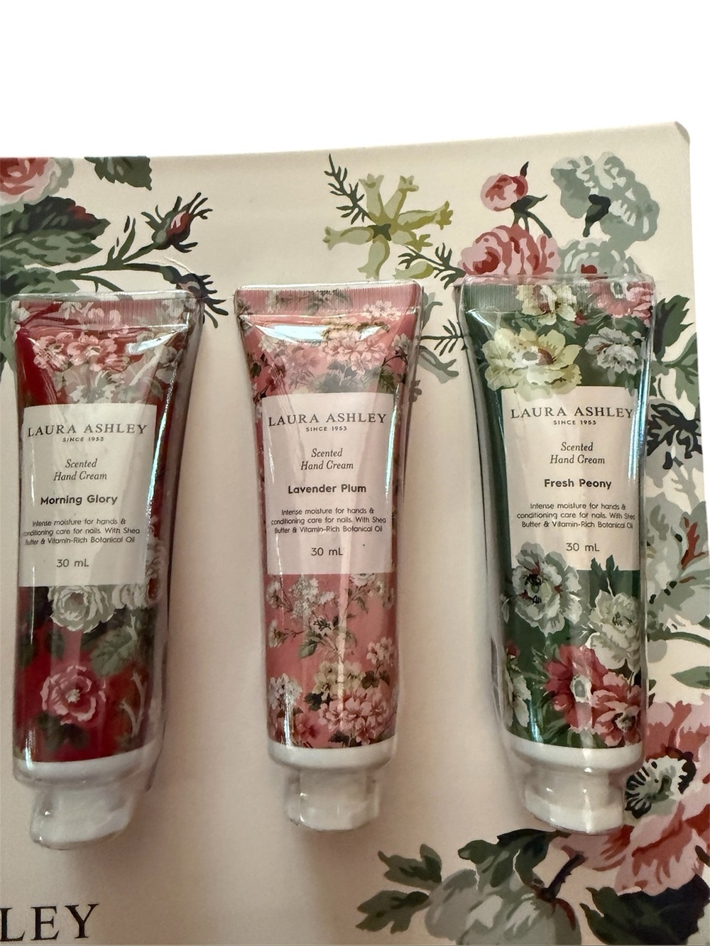 Laura Ashley Floral 7-Piece Hand Cream Set - Picture 4 of 5